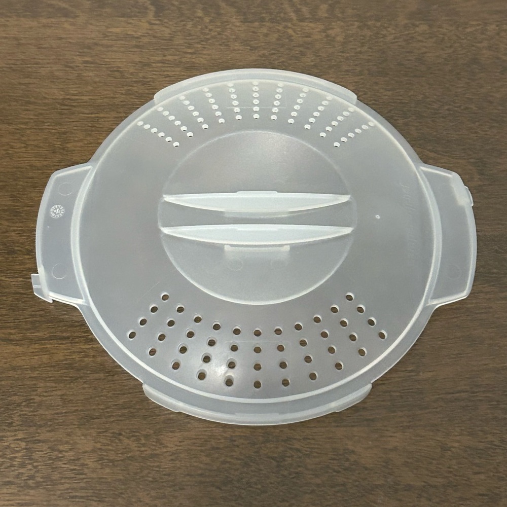 PAMPERED CHEF 2 QUART MICRO COOKER STEAMER LID ONLY #100009